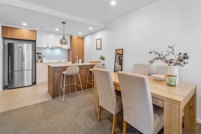 /international/au/1102-15-bowes-street-phillip-act-152444388/