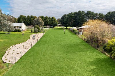 /international/au/28-church-street-glenlyon-vic-204625516/