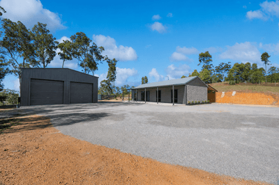 /international/au/17-clogg-court-burua-qld-151383728/