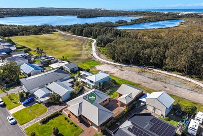 /international/au/6-mcewan-street-belmont-south-nsw-148413188/?lang=en