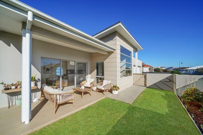/international/au/1-14-portside-crescent-port-macquarie-nsw-151496188/