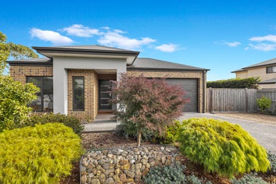 /international/au/9a-moorings-place-corinella-vic-148333016/