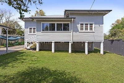 /international/au/6-perry-street-harlaxton-qld-152660548/
