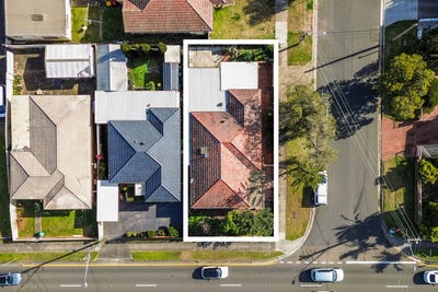 /international/au/282-roberts-road-greenacre-nsw-148505072/