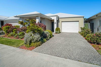 /international/au/32-7-halcyon-drive-pimpama-qld-151435304/