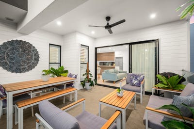 /international/au/32-29-tick-street-mount-gravatt-east-qld-150801172/