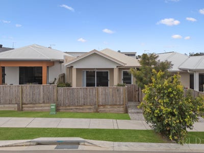 /international/au/14-lemon-myrtle-lane-ripley-qld-152671584/