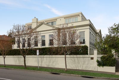 /international/au/6-72-mathoura-road-toorak-vic-152703680/