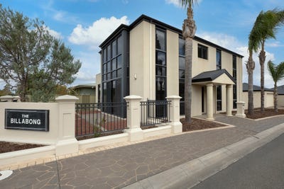 /international/au/1-betts-court-swan-hill-vic-151224440/