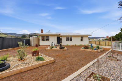 /international/au/88-kilderry-road-hayes-tas-151570928/