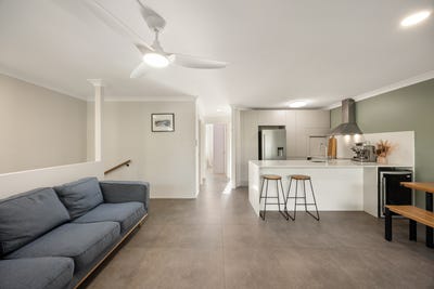 /international/au/10-101-richmond-road-morningside-qld-152510180/