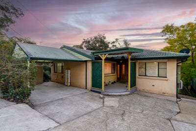 /international/au/72-singles-ridge-road-winmalee-nsw-152008452/