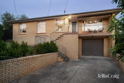 /international/au/18-russell-street-greensborough-vic-151019860/