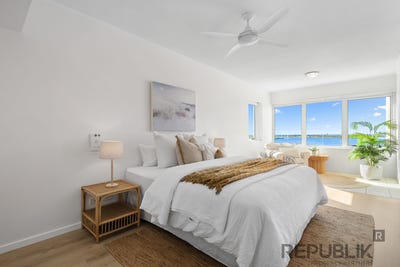 /international/au/30-326-marine-parade-labrador-qld-148451520/