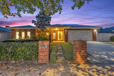 /international/au/72-shetland-drive-moama-nsw-151108668/