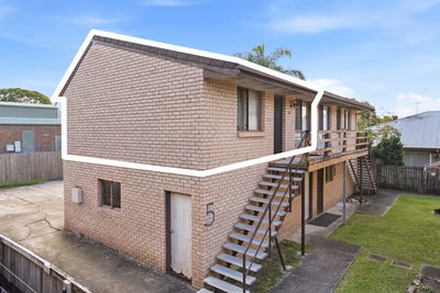 /international/au/unit-5-26-cotswold-street-mount-warren-park-qld-151576212/
