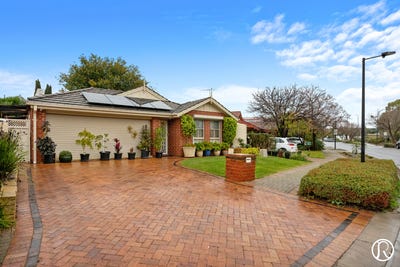 /international/au/8-bradley-grove-mitchell-park-sa-151513120/