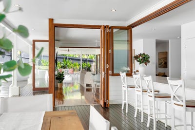 /international/au/5-romney-street-kamerunga-qld-151450240/