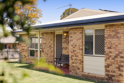 /international/au/22-balfour-street-wyreema-qld-152659792/