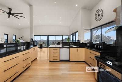 /international/au/20-winthrop-avenue-college-grove-wa-152102992/