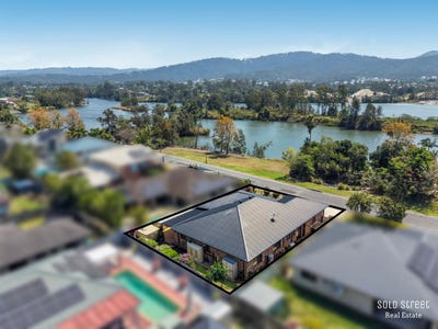 /international/au/48-graywillow-boulevard-oxenford-qld-152610460/