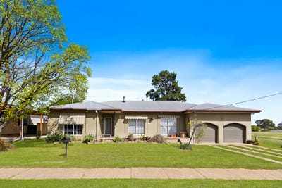 /international/au/14-burrundulla-avenue-mudgee-nsw-152676076/