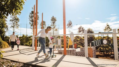 /international/au/4-botham-street-cameron-park-nsw-150512828/