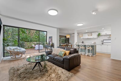 /international/au/1-22-26-rudd-street-broadbeach-waters-qld-148549400/