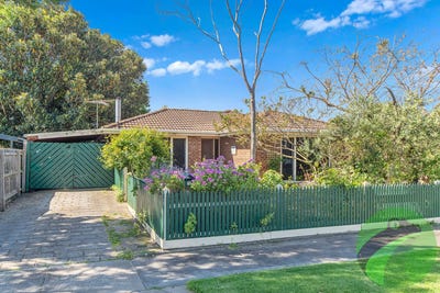 /international/au/15-charles-street-seaford-vic-121040961/