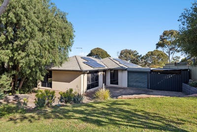 /international/au/28-doulton-drive-trott-park-sa-152400756/