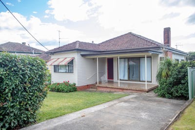 /international/au/7-farquhar-street-wingham-nsw-148479996/