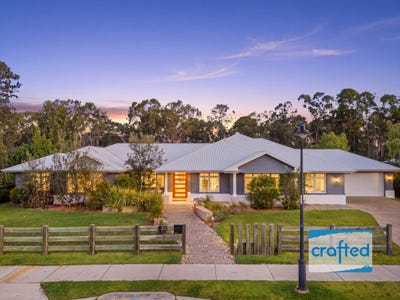 /international/au/49-hedge-lane-greenbank-qld-151272812/