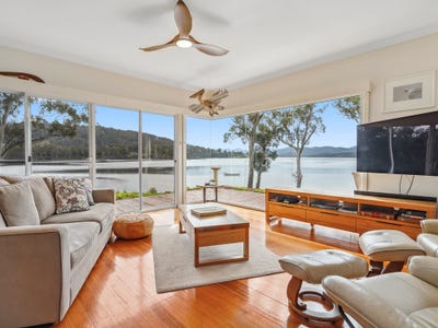 /international/au/4183-huon-highway-port-huon-tas-152510064/