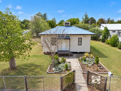 /international/au/38-wallen-street-miles-qld-152627860/