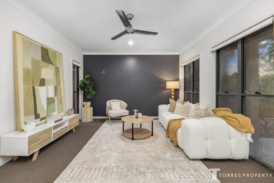 /international/au/77-kate-circuit-rochedale-qld-151242220/