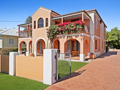 /international/au/16-britannia-street-manly-qld-148310632/