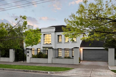 /international/au/8-wills-street-kew-vic-152527836/