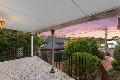 /international/au/10-larool-place-engadine-nsw-151209660/