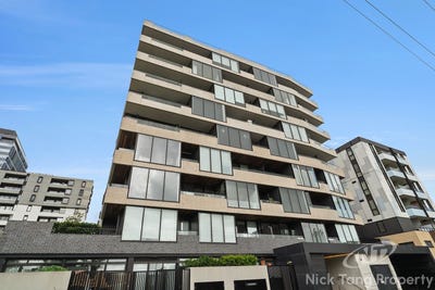 /international/au/706-15-irving-avenue-box-hill-vic-148502928/
