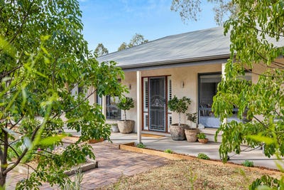 /international/au/41-nairne-road-woodside-sa-151068792/