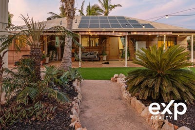 /international/au/11-stewart-street-exmouth-wa-151098424/