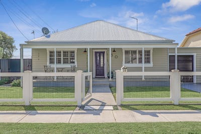 /international/au/30-faithfull-street-richmond-nsw-150810812/