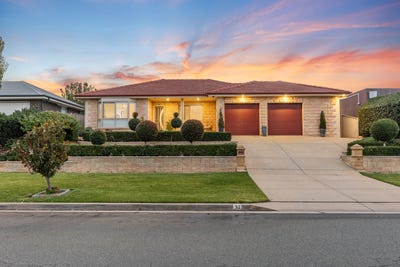 /international/au/32-illeura-road-bourkelands-nsw-151458164/