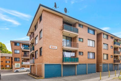 /international/au/18-142-moore-street-liverpool-nsw-151150148/