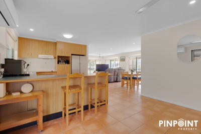 /international/au/75-emperor-drive-andergrove-qld-152361156/