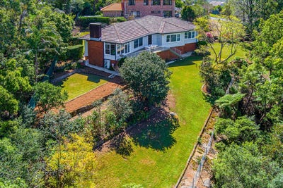 /international/au/16-coolabah-crescent-forestville-nsw-152360728/