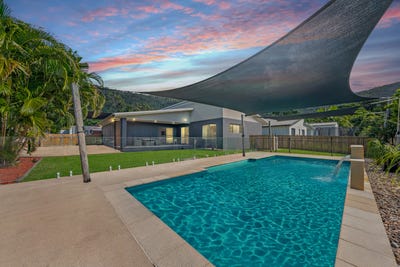 /international/au/18-butterfly-court-jubilee-pocket-qld-151260292/