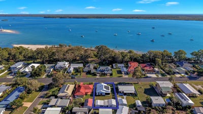 /international/au/87-riverview-drive-burrum-heads-qld-151355516/