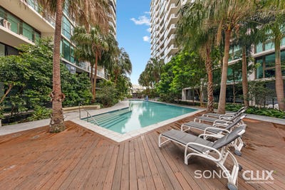 /international/au/31210-24-stratton-newstead-qld-151527488/