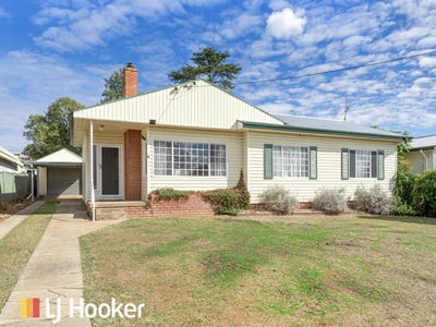 /international/au/6-croydon-avenue-south-tamworth-nsw-151473636/